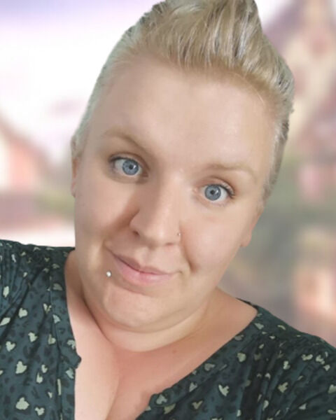 Perrine Mouchon