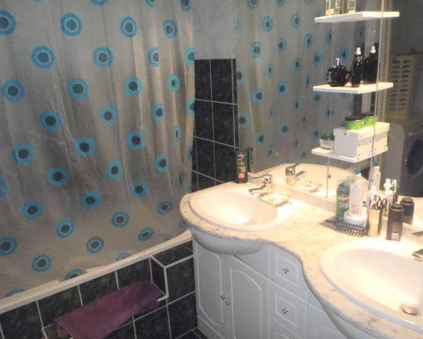 Superbe appartement F4 situé à Metz Vallières, près de St Julien ! - Bodin salle de bain