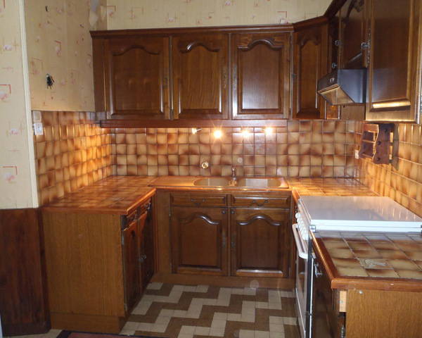 Maison ancienne, mitoyenne, située dans une rue calme de Valleroy. - P7200167