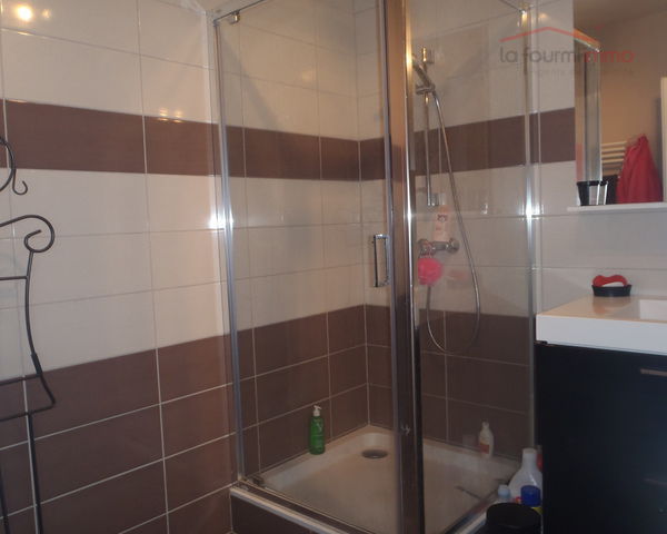 Très bel appartement situé à Saint Privat La Montagne. - Pa060285