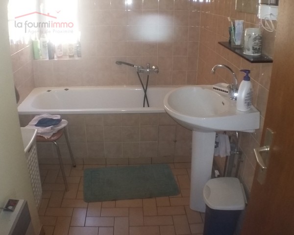 Maison de 7 pièces à Willgottheim avec dépendances. - 085