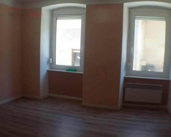 Maison d'environ 200 m2 à Volmunster. - 022