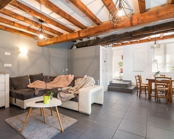 Maison de ville 110 m² 3 ch, bureau  - Terreaux-02