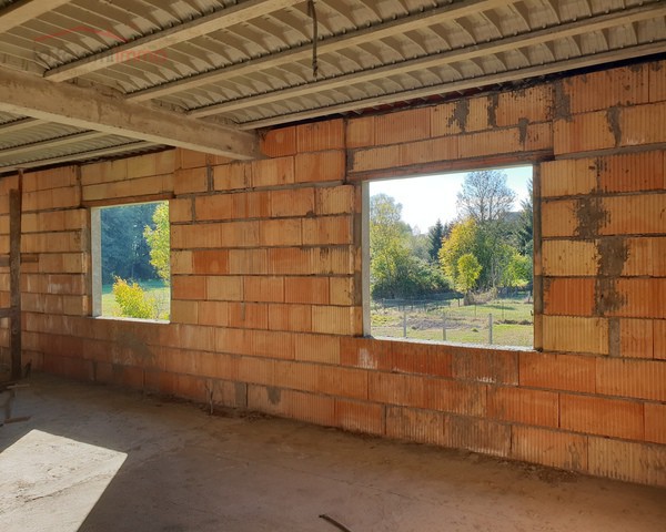 Ensemble immobilier sur un terrain de 15 ares - 03  2 