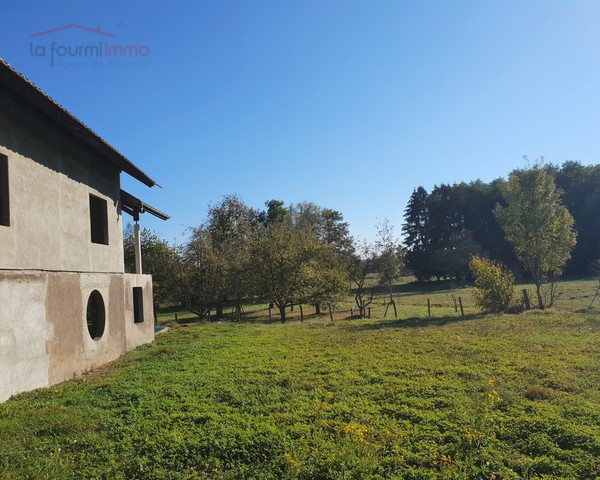 Ensemble immobilier sur un terrain de 15 ares - 06