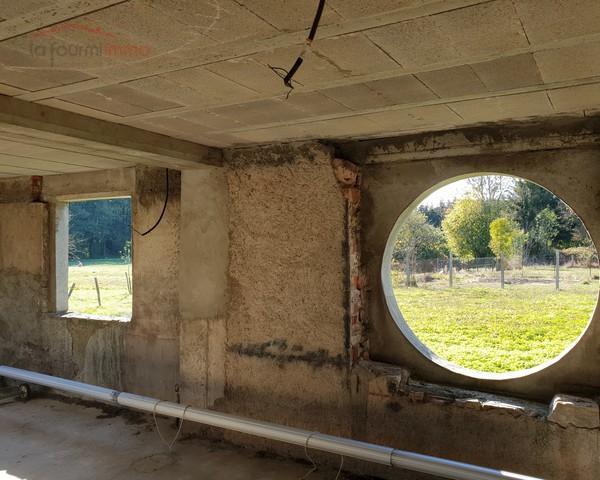 Ensemble immobilier sur un terrain de 15 ares - 01