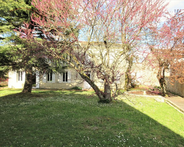 Spacieuse maison en pierre  - Img 4237
