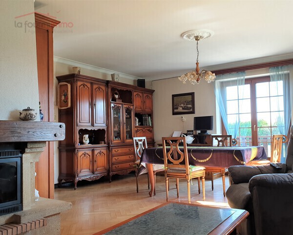 Belle maison familiale ou bi-famille avec piscine - 01