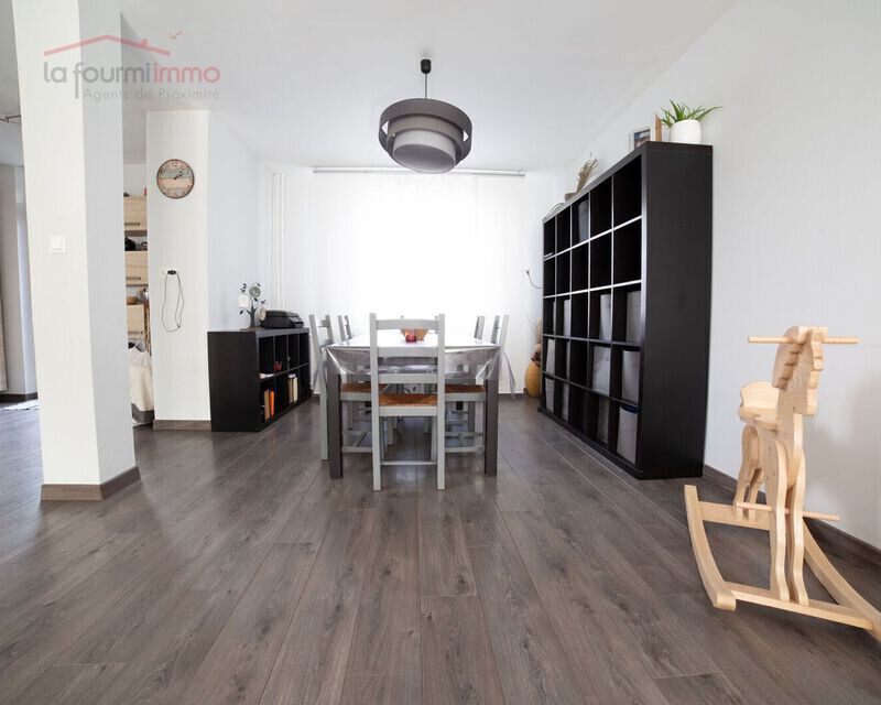 Maison à 10 mn à pied du centre-ville de Sarreguemines. - Del salle   manger 3