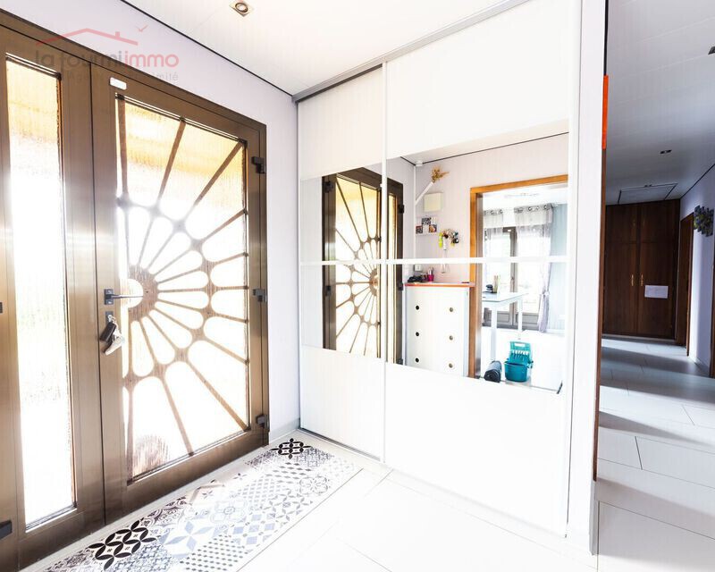Maison individuelle , rénovée en 2014, à 10 mn de Saint-Avold. - Kop entr e