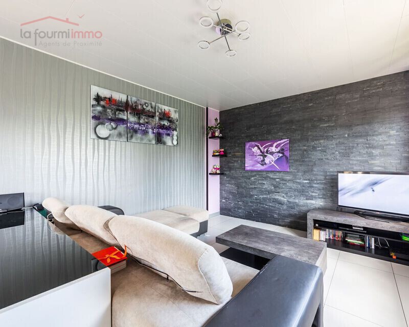 Maison individuelle , rénovée en 2014, à 10 mn de Saint-Avold. - Kop salon 2