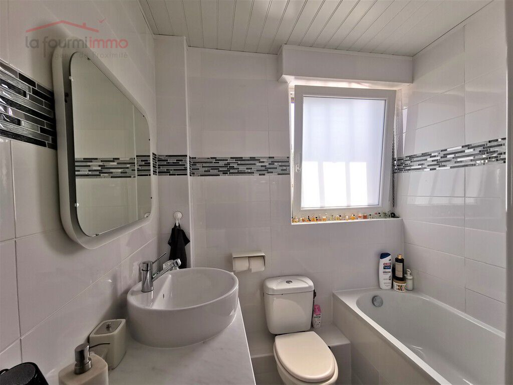 Grande maison individuelle à Vieux-Thann (68800) - Salle de bain