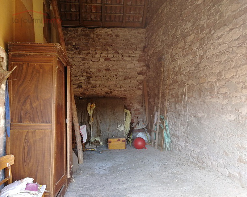 Maison avec dépendance à  Eguelshardt. - 113