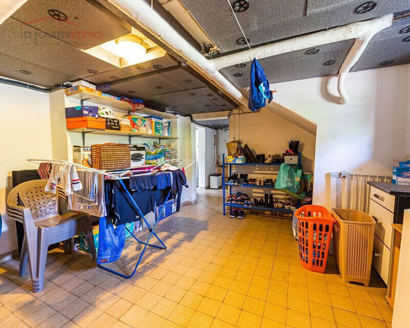 Maison individuelle, 90m², 3 chambres, 8,32 ares de terrain. - Rund buanderie 2