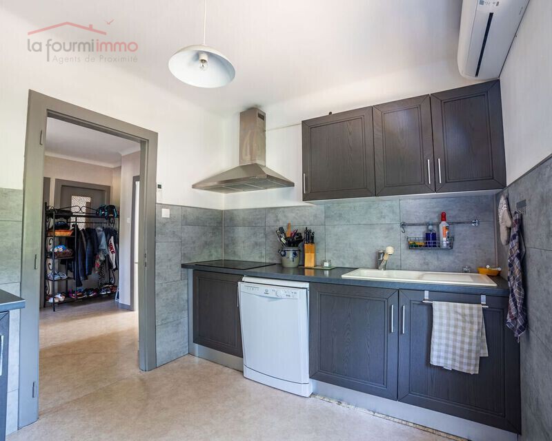 Maison individuelle, 90m², 3 chambres, 8,32 ares de terrain. - Rund cuisine 2
