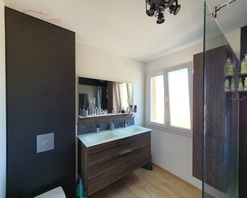 Charmante maison 6 pièces avec magnifique vue - 00