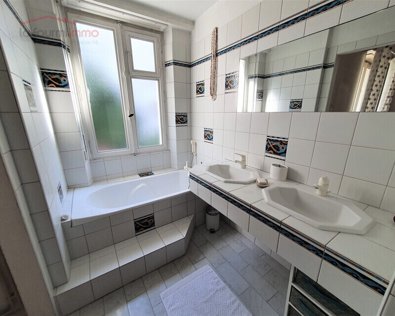 Très bel appartement atypique 4 pièces - 02