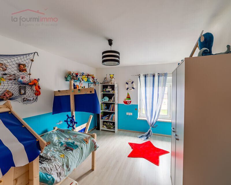 Maison individuelle, de type F6 avec dépendances et grand terrain. - Gon chambre 2