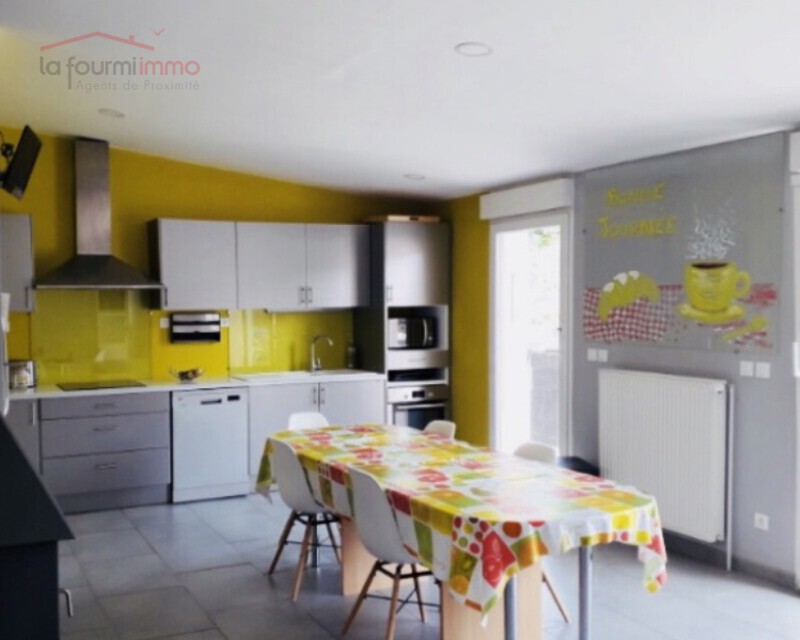 Maison rénovée, 136m², 4 chambres, 7,82 ares de terrain. - Img e2029 1 