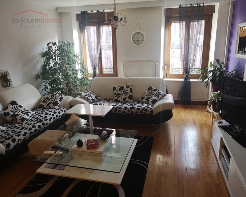 Immeuble + bureau de tabac, presse  68500 Guebwiller - Photo immeuble gueb salon