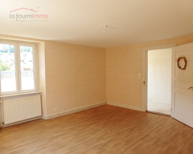 Maison 148 m² 2 appartements avec dépendance - 3 p1060854  2 