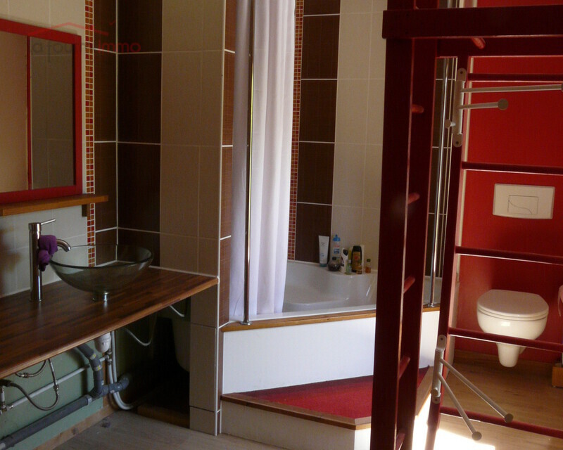 Bel ensemble immobilier - Baignoire d'angle