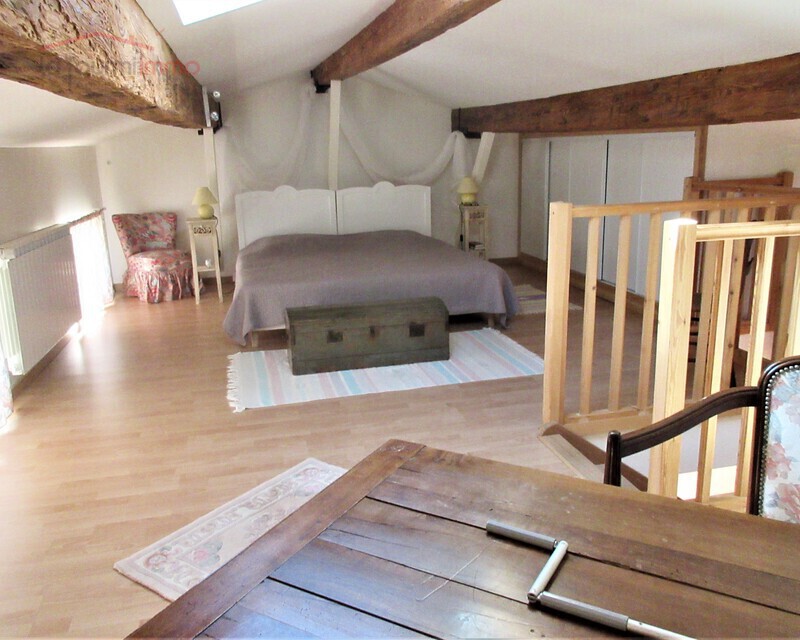 Maison en pierre - Img 7801  2 