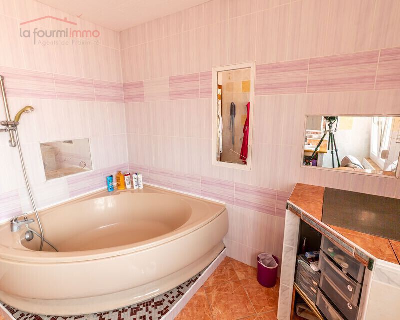Maison familiale en pleine campagne. - Gueb salle de bain 2