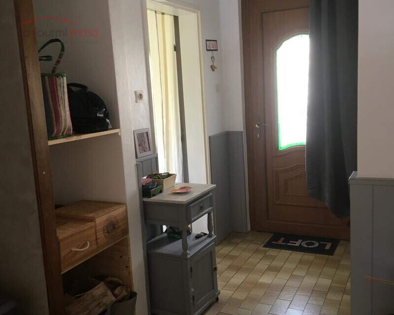 Maison d'environ 100 m2 sous offre.  - Received 2967690449977350
