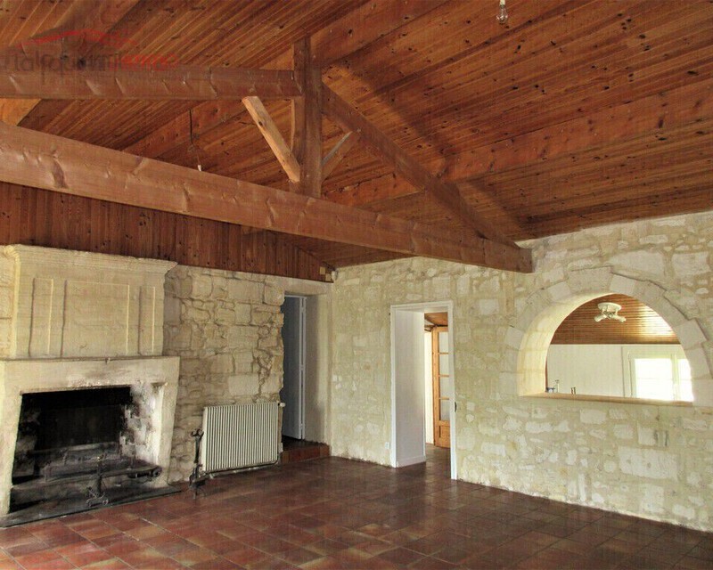 Maison en pierre - Img 7875  2 
