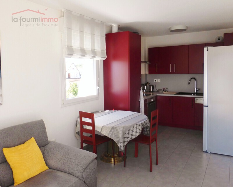 Appartement 3 pièce dans résidence de 2015 - D