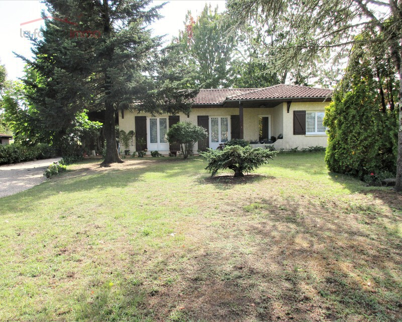 Maison de plain-pied sur une belle parcelle - Img 7943  2 