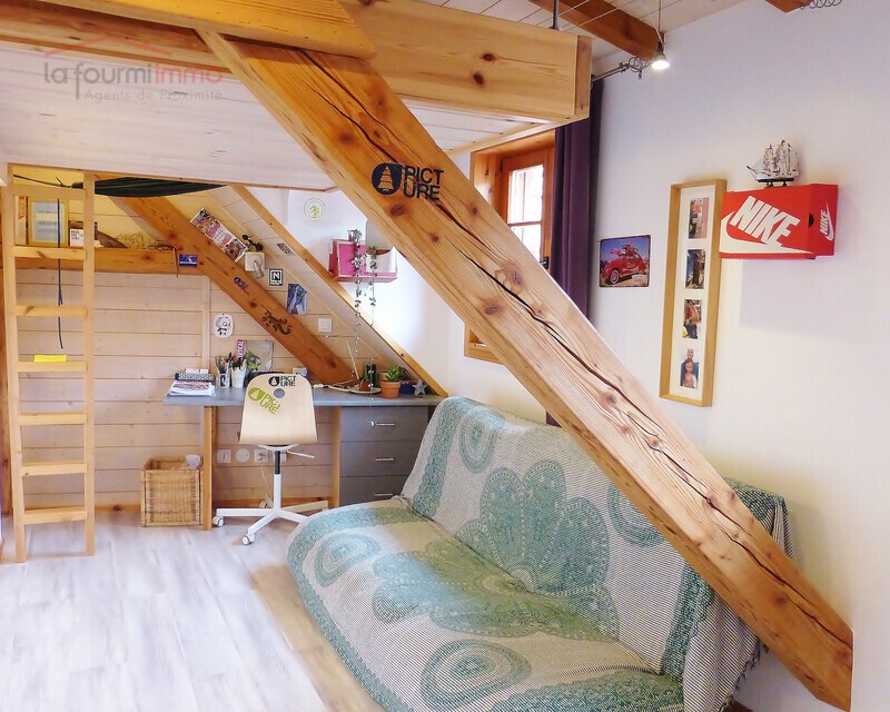 Chaleureuse maison de 168m² dans une grange rénovée - 9