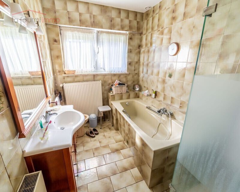 Maison individuelle, datant du début des années 1980. - Yo salle de bain