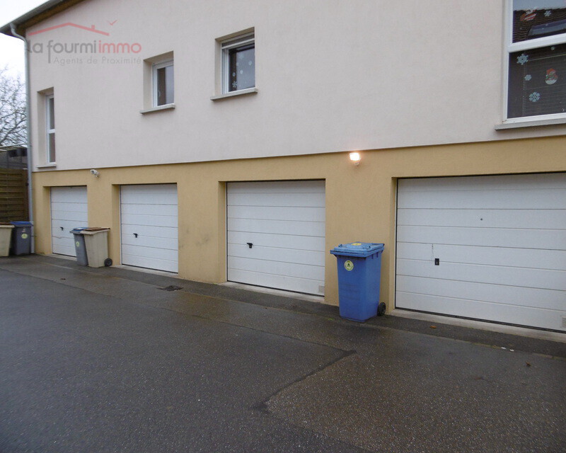 Duplex 4 pièces en rez de jardin avec garage et terrasse  - P1000086