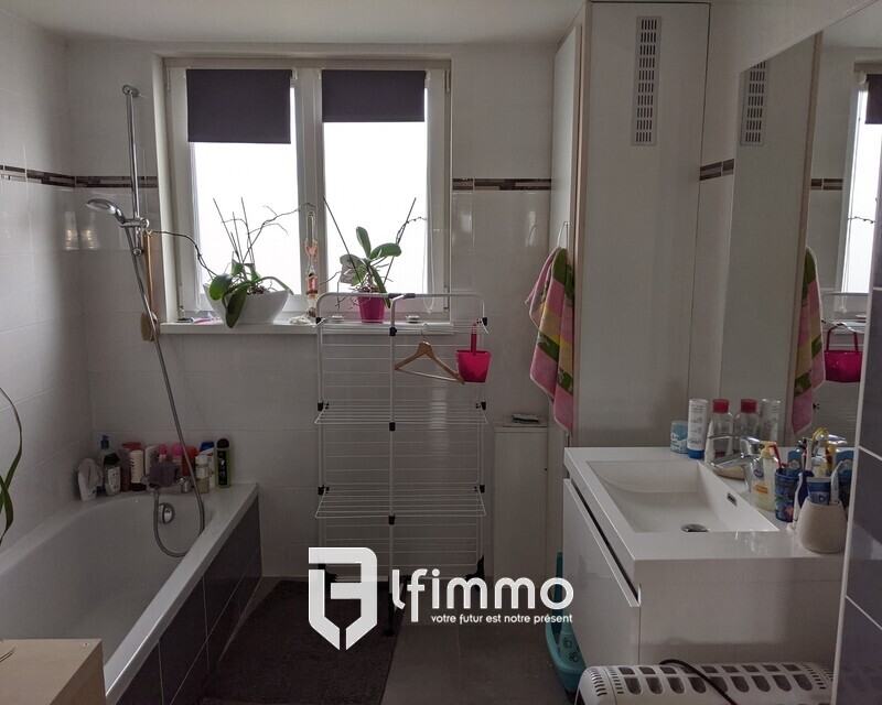 Appartement 3/4 pièces 80 m² - Pxl 20201218 140518381