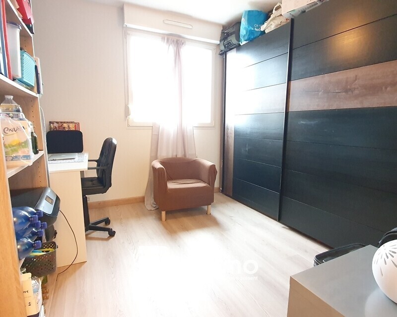 Appartement sous compromis.  - 048