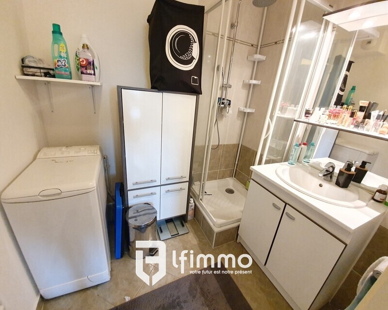 Appartement sous compromis.  - 053