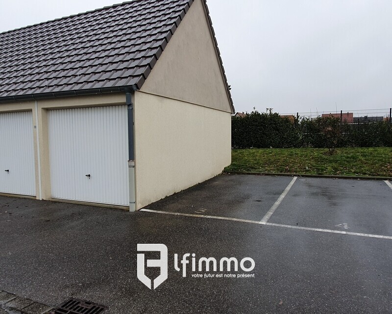 Appartement sous compromis.  - 089