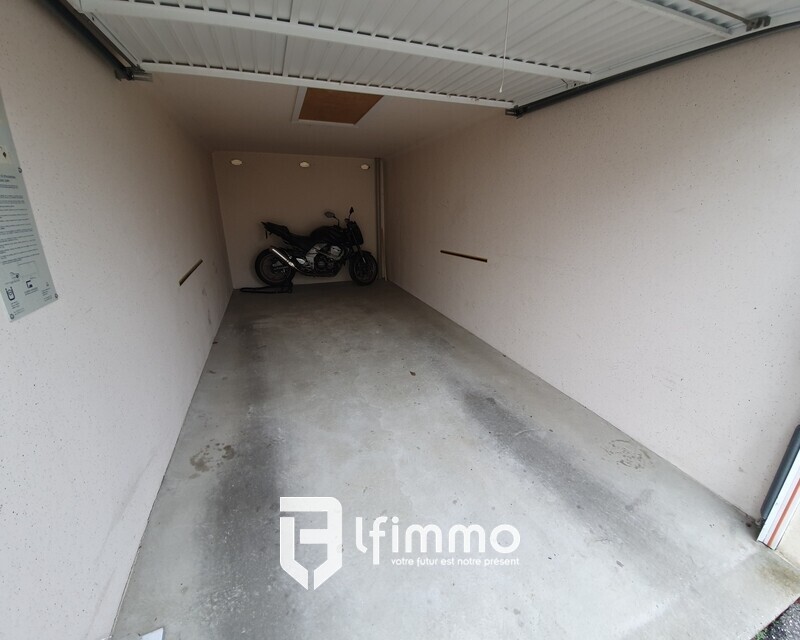 Appartement sous compromis.  - 073