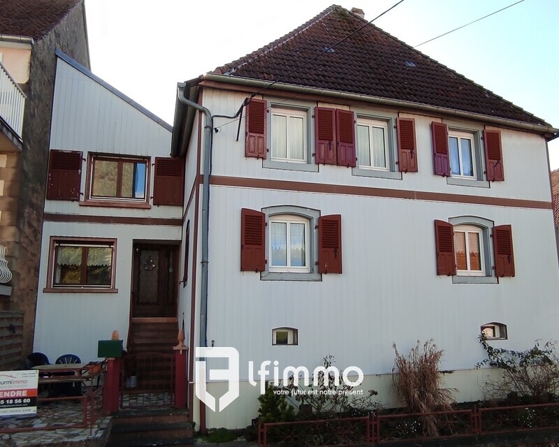 Maison semi-mitoyenne, 164 m², dans un village calme - Entrée rue de l'église