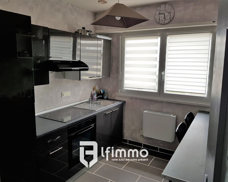 Bel appartement F3/F4 avec jardin et garage - 01