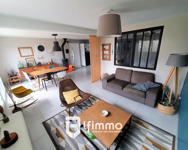 Coup de cœur assuré pour cette jolie maison  jumelée  - 00