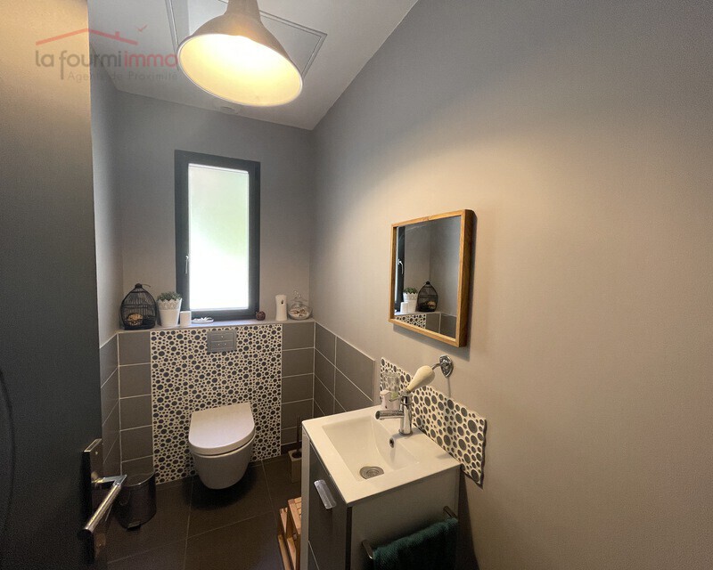 Maison d'architecte avec piscine - Wc 