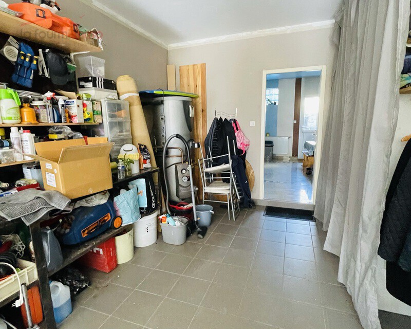 Villa récente  164 m², 4 ch, garage cuisine d'été, jardin, vue  - garage porte motorisée 65 m²