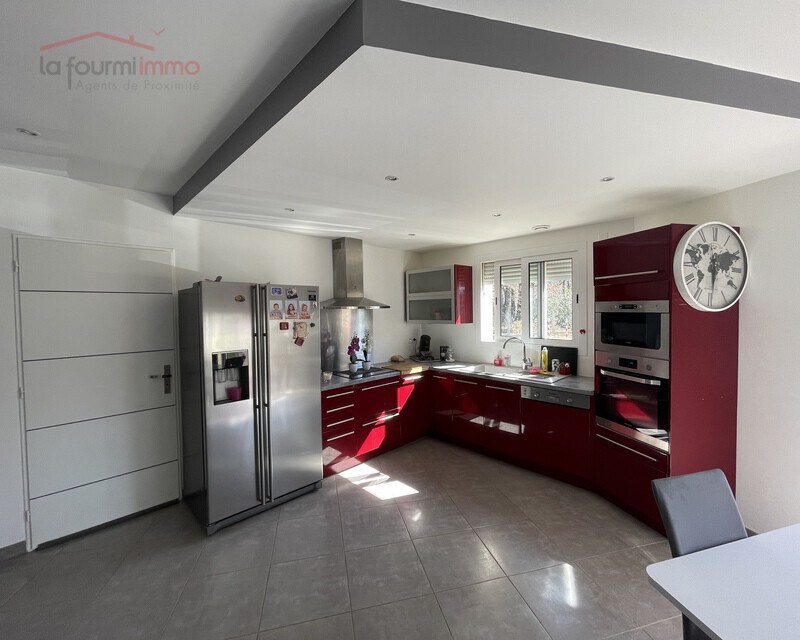Villa plain pied, 4 chambres - cuisine