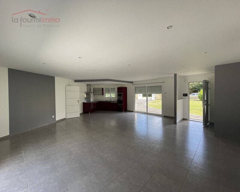 Villa plain pied, 4 chambres - F82f7e04-1e08-4ae2-8efd-dafca0df839e
