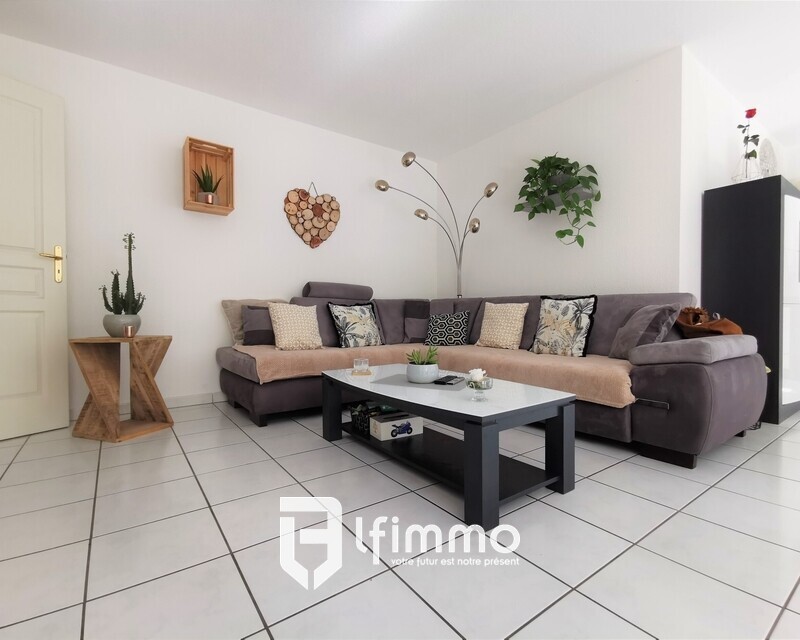 Superbe appartement 5 pièces en rez-de-jardin privatif - Salon 