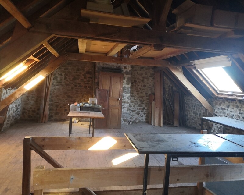 Il est trop tard pour cette maison - Grenier aménagé, parqueté en hêtre et éclairé de 4 vélux