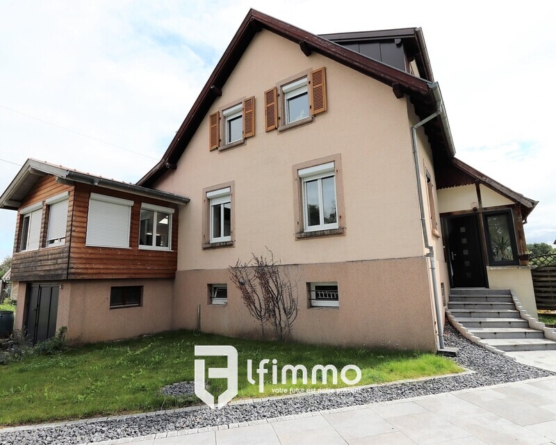 Maison mitoyenne de  97m² rénovée - Img 2109